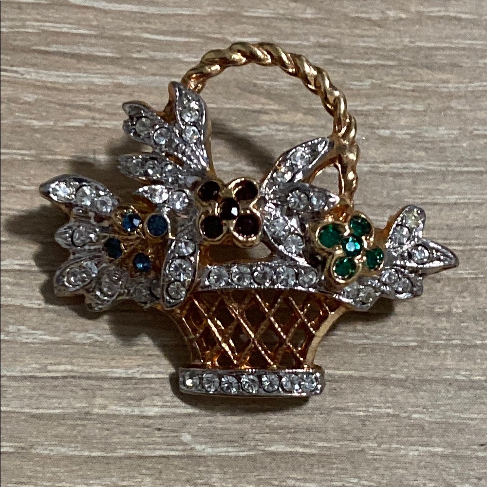 Vintage Bejewelled Gold Tone Basket Brooch